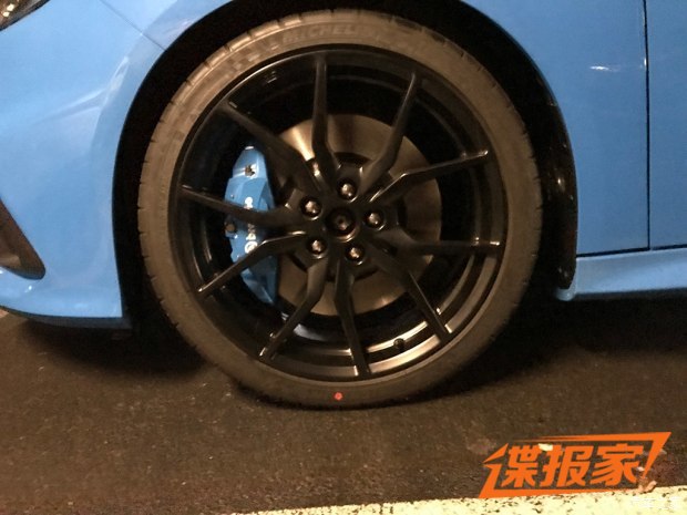 2018日內(nèi)瓦車(chē)展探館：福克斯RS限量版